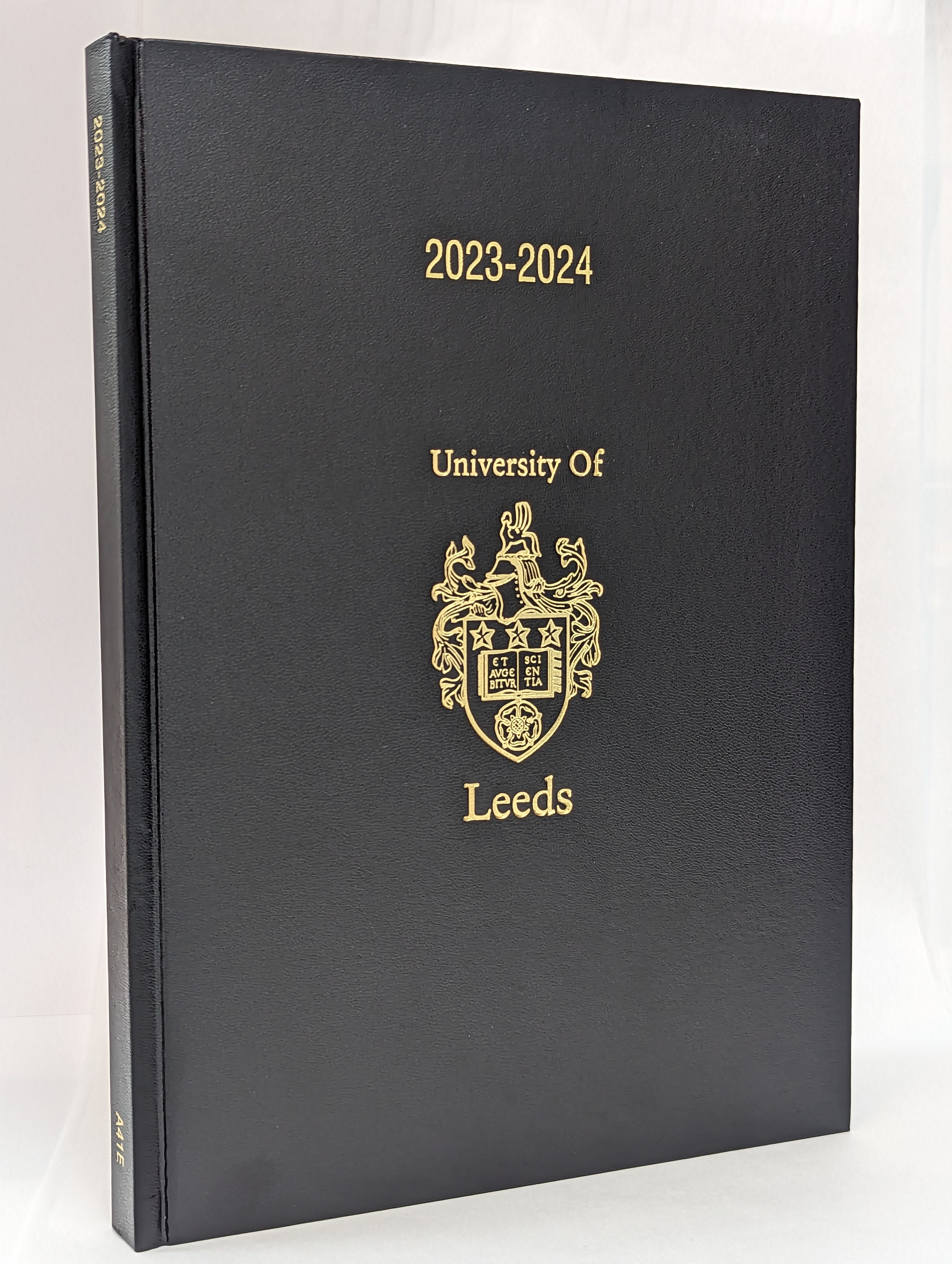 2023/24 A4 Page a Day Academic Diary – Gear